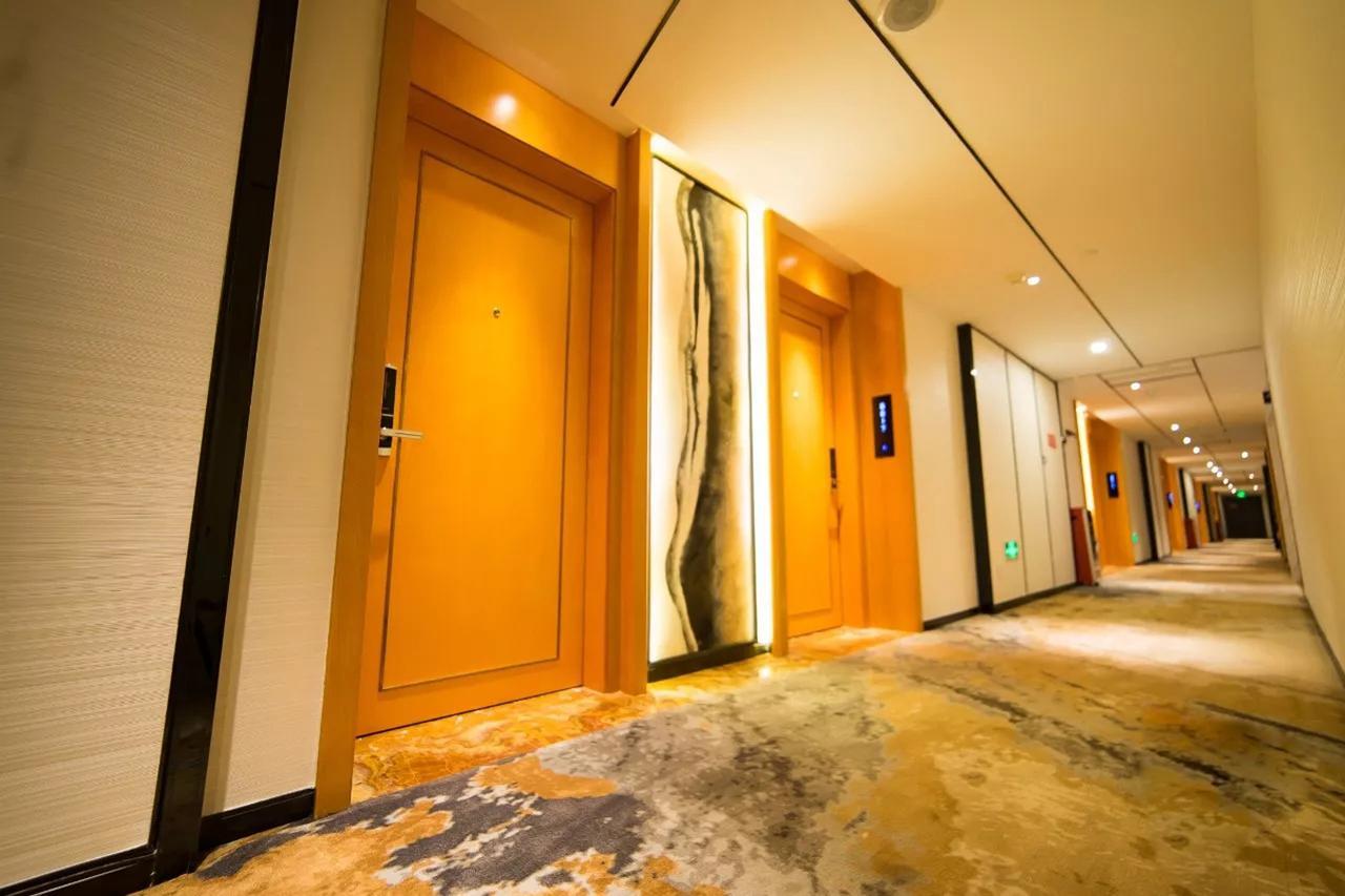 Brandi Hotel Foshan Exterior photo